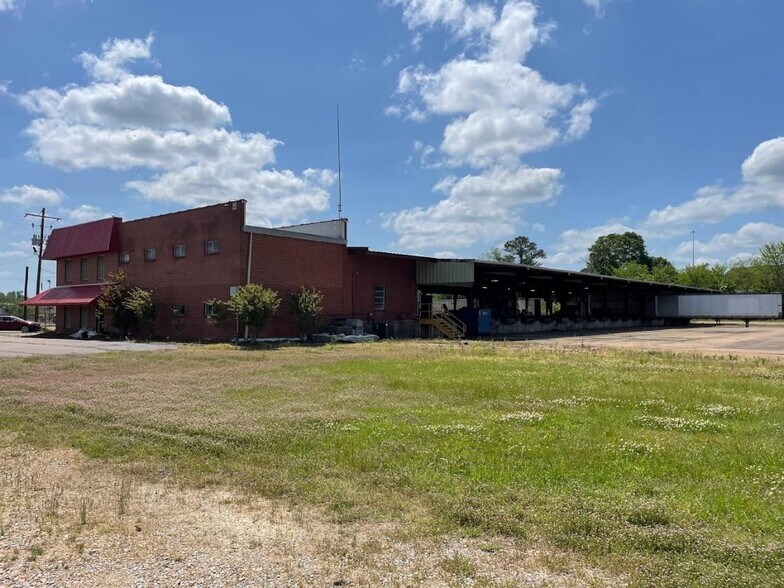 More Photos Of 1651 Kerr Dr, Jackson Unknown For Lease