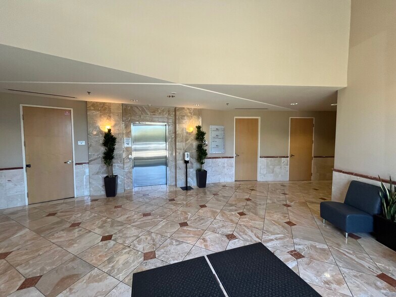 More Photos Of 1061 Tierra Del Rey, Chula Vista Medical For Sale