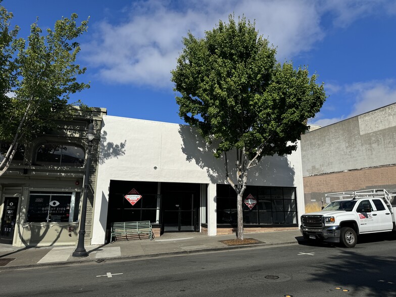 Primary Photo Of 159 Petaluma Blvd N, Petaluma Storefront For Sale