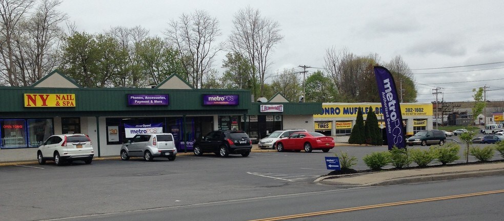 More Photos Of 1702 Chrisler Ave, Schenectady Freestanding For Lease