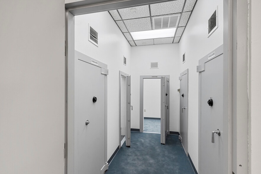 More Photos Of 2929 S Maryland Pky, Las Vegas Medical For Sale