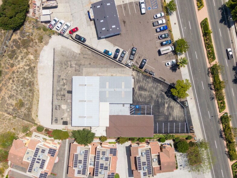 More Photos Of 3050 S Santa Fe Ave, San Marcos Manufacturing For Lease