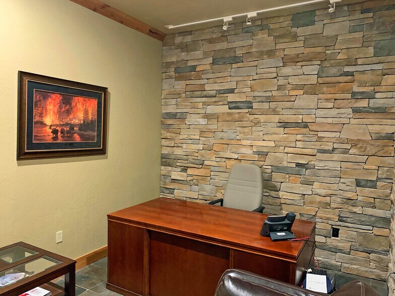 More Photos Of 398 S 9th St, Boise General Retail For Sale