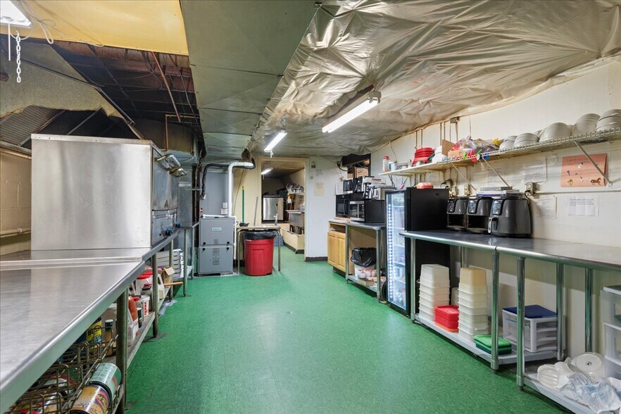 More Photos Of 104 Taylorville Rd, Taylorville Restaurant For Sale