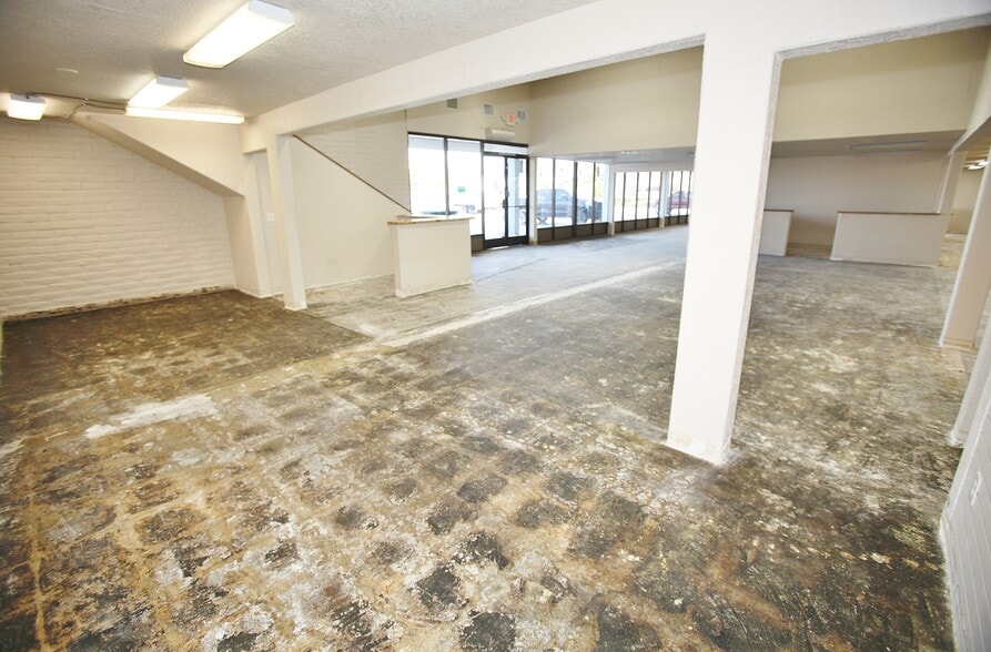 More Photos Of 2739 Castro Valley Blvd, Castro Valley Unknown For Lease