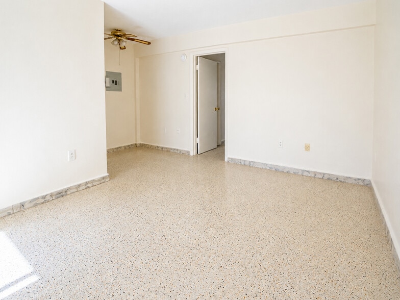 More Photos Of 465 E 30th St, Hialeah Apartments For Sale