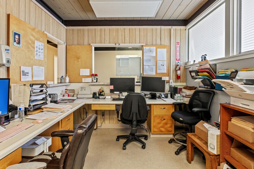 More Photos Of , Ukiah Office For Sale