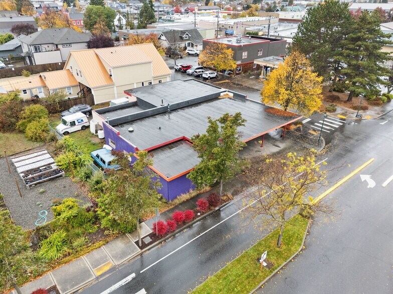 More Photos Of 209 S Sequim Ave, Sequim General Retail For Lease