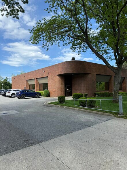 Primary Photo Of 45 Banfi Plz, Farmingdale Warehouse For Lease