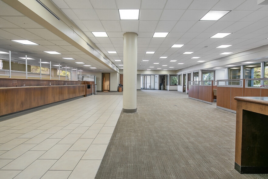 More Photos Of 200 Green St, Fayetteville Storefront Retail Office For Sale