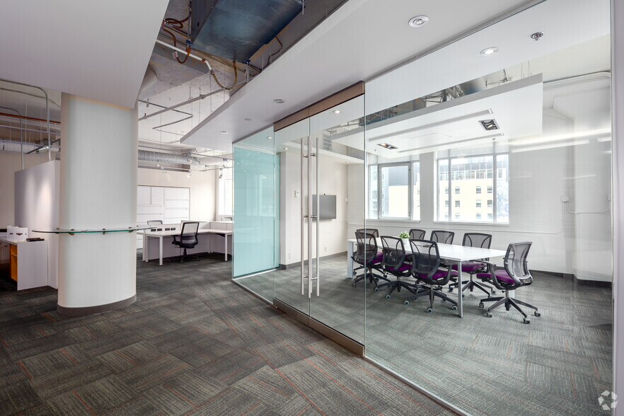 More Photos Of 119 Spadina Ave, Toronto Loft Creative Space For Lease