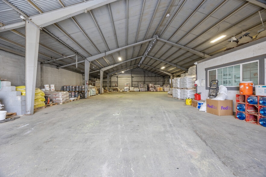 More Photos Of 780 N Todd Ave, Azusa Distribution For Sale