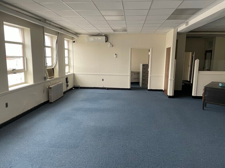 Primary Photo Of 30-44 East Ave, Pawtucket Storefront Retail Office For Lease