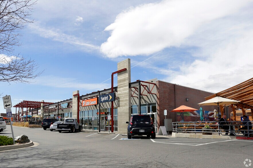 More Photos Of 2045 Sheridan Blvd, Edgewater Freestanding For Lease