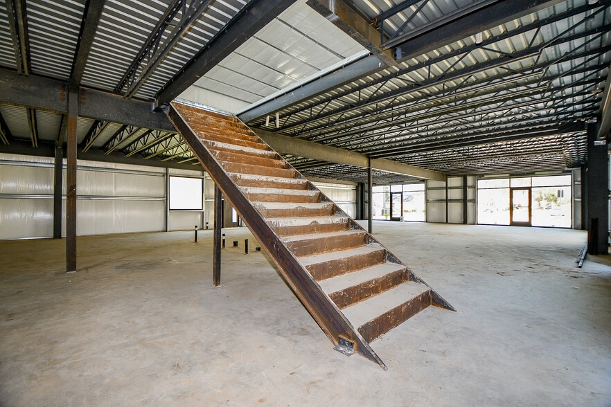 More Photos Of 5713 13th St, Katy Unknown For Lease