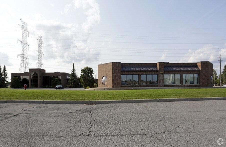 Primary Photo Of 30 Concourse Gate, Nepean Office For Sale
