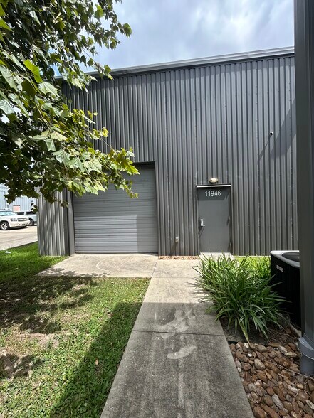 More Photos Of 11946 Barker Cypress Rd, Cypress Light Distribution For Sale
