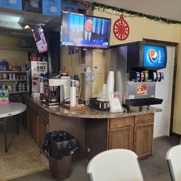 More Photos Of 735 Dimery Ave, Beaver Crossing Convenience Store For Sale