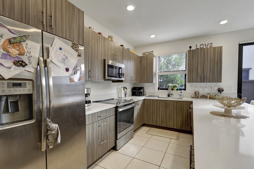 More Photos Of 15809 NW 91st Ct, Miami Lakes Specialty For Sale