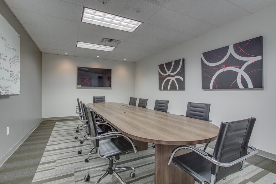More Photos Of 13601 Preston Rd, Dallas Office For Sale