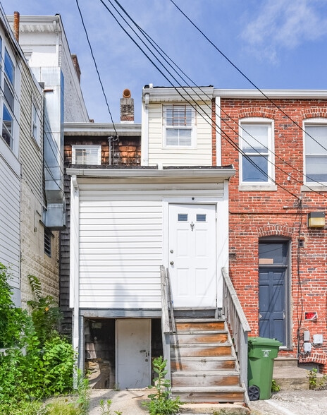 More Photos Of 3549 Chestnut Ave, Baltimore Storefront Retail Residential For Sale