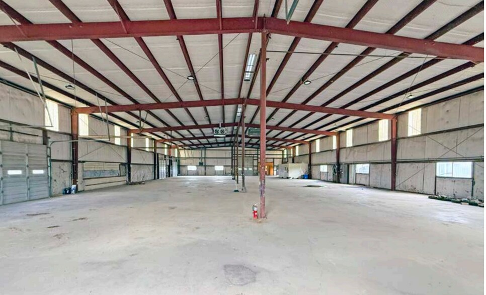 More Photos Of 238 FM 116, Gatesville Warehouse For Sale