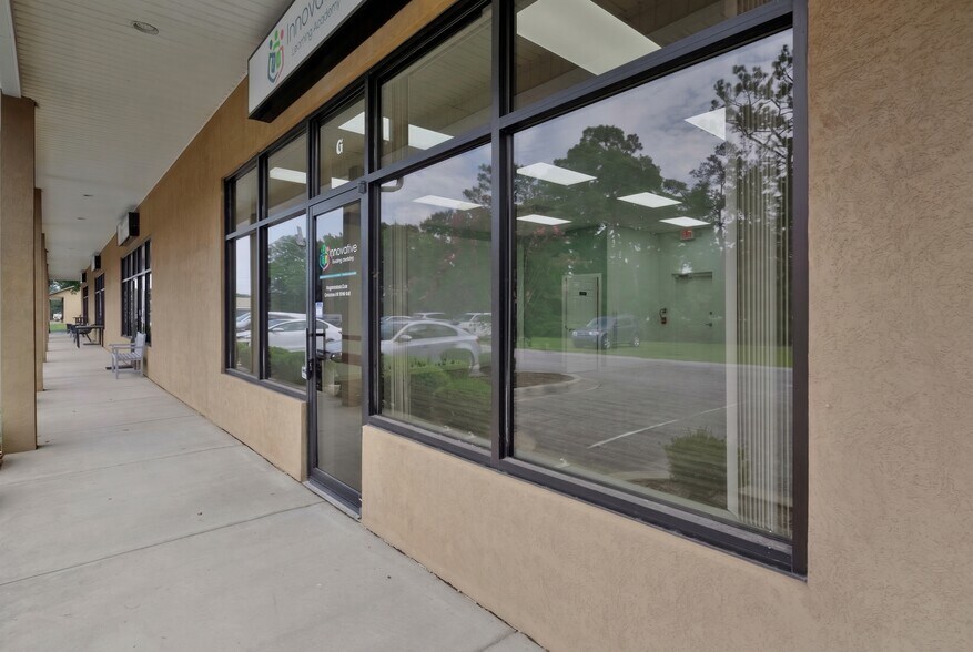 More Photos Of 7000 Pine Forest Rd, Pensacola Unknown For Lease