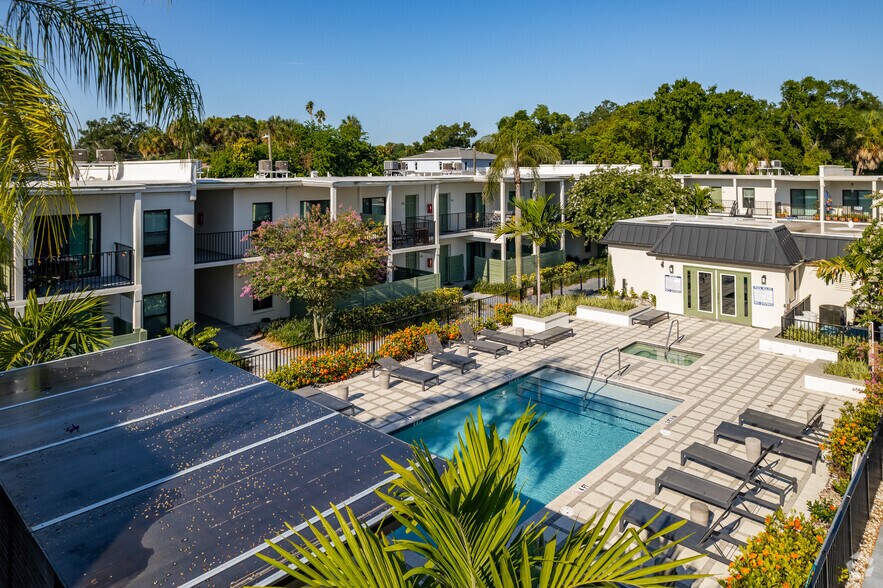 More Photos Of 115 S Lois Ave, Tampa Multifamily For Sale