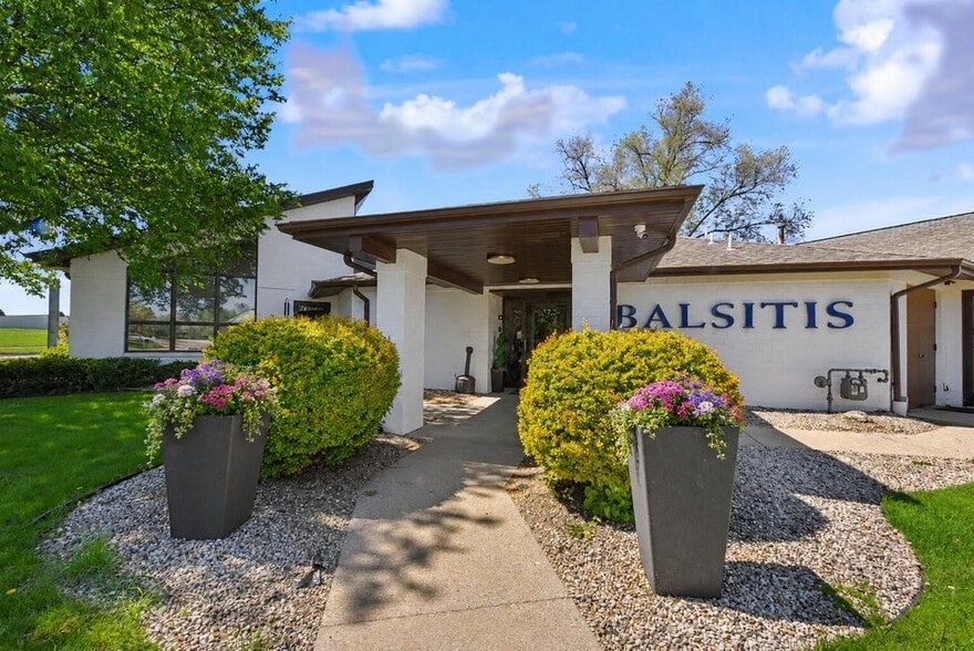 Primary Photo Of 1021 Proctor Dr, Elkhorn Office For Sale