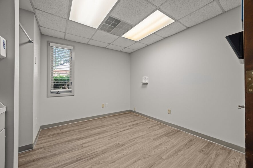 More Photos Of 2503 N Queen St, Kinston Medical For Sale