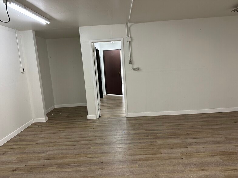 More Photos Of 7059 Commerce Cir, Pleasanton Warehouse For Lease