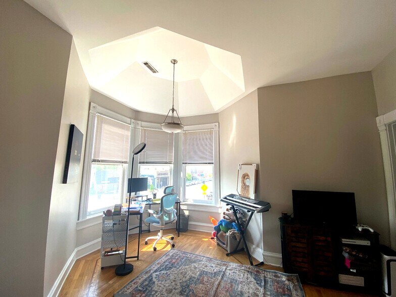 More Photos Of 1100-1106 S State St, Lockport Apartments For Sale