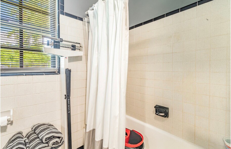 More Photos Of 22129 Carson Dr, Land O' Lakes Specialty For Sale