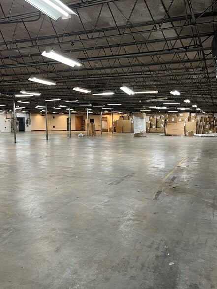 More Photos Of 1215 Wray St, Knoxville Industrial For Lease