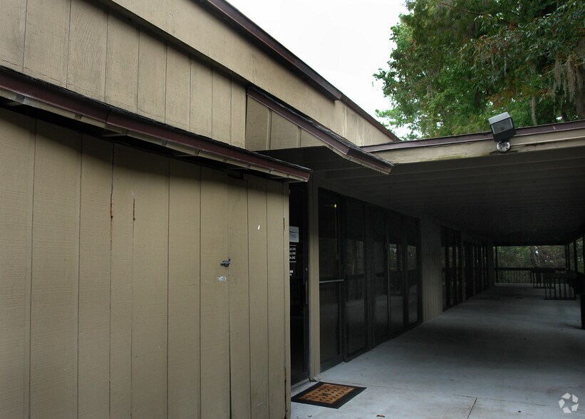 More Photos Of 2301 Park Ave, Orange Park Office For Lease