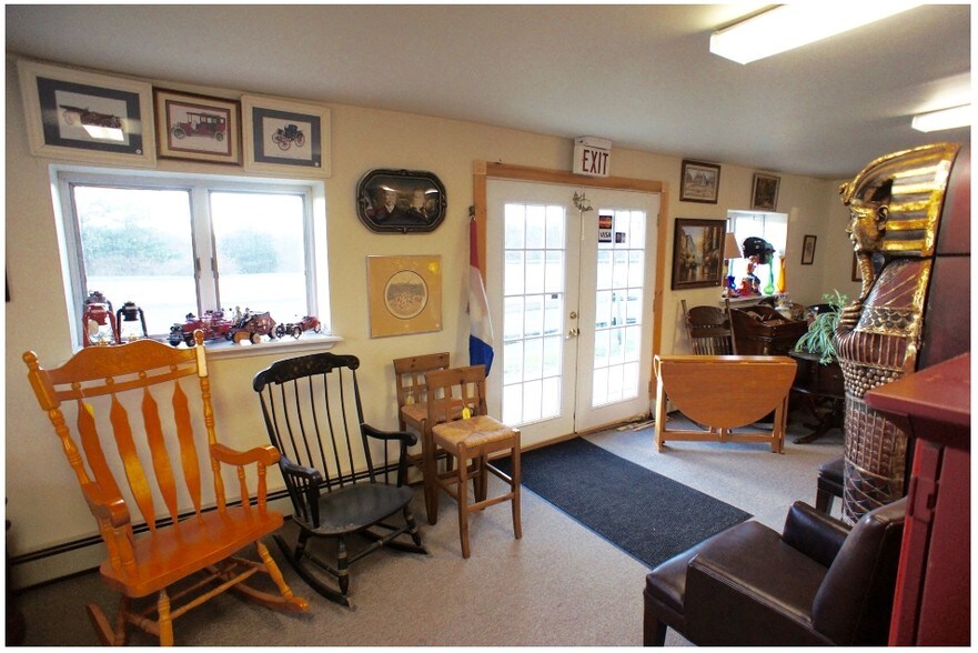 More Photos Of 1274 State Route 31, Lebanon Storefront Retail Residential For Sale