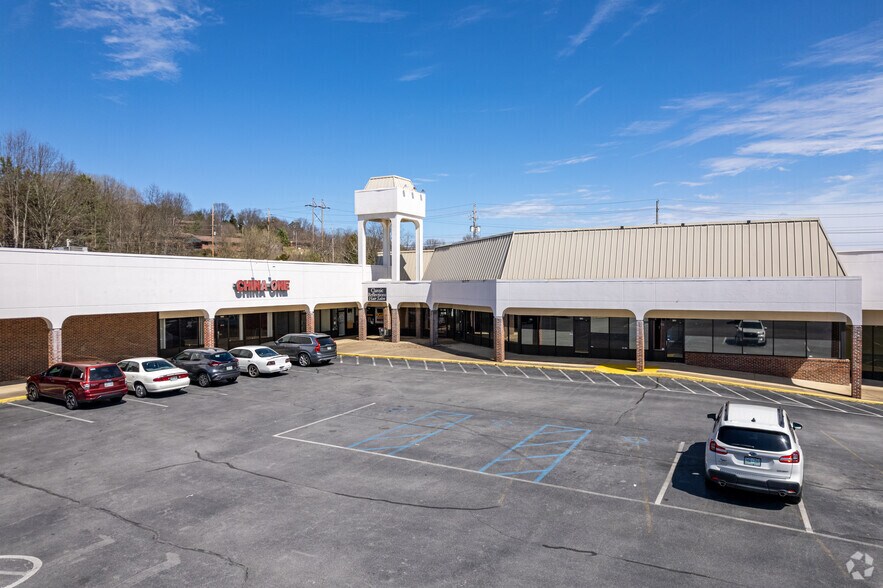 More Photos Of 4320-4330 W Stone Dr, Kingsport Unknown For Lease