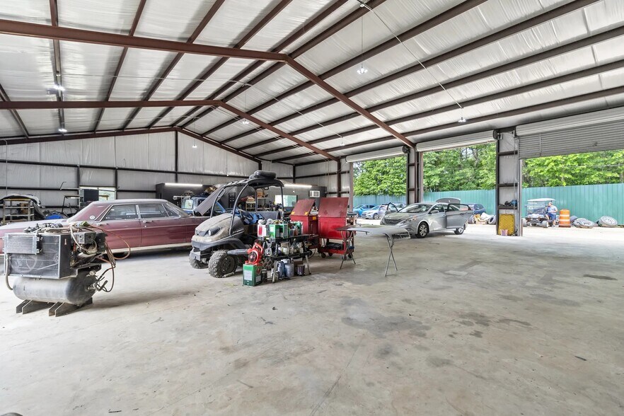 More Photos Of 12827 Highway 105 E, Cut And Shoot Industrial For Sale