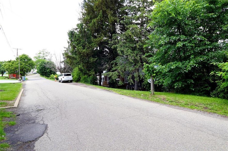 More Photos Of 145 Main St, Wintersville Land For Sale