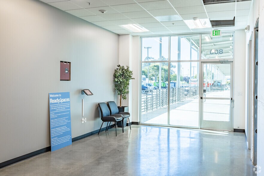 More Photos Of 245 S Spruce Ave, South San Francisco Distribution For Lease