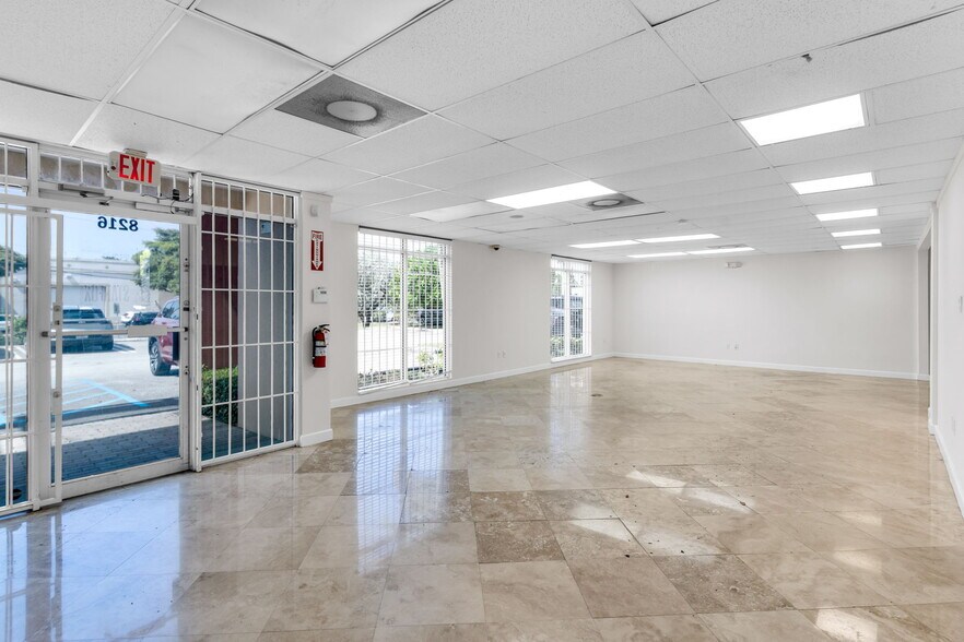 More Photos Of 8200-8358 NW 30th Ter, Doral Warehouse For Lease