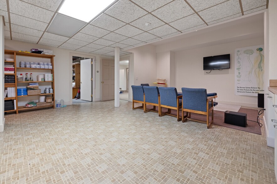 More Photos Of 68 Lyme Rd, Hanover Office Residential For Sale