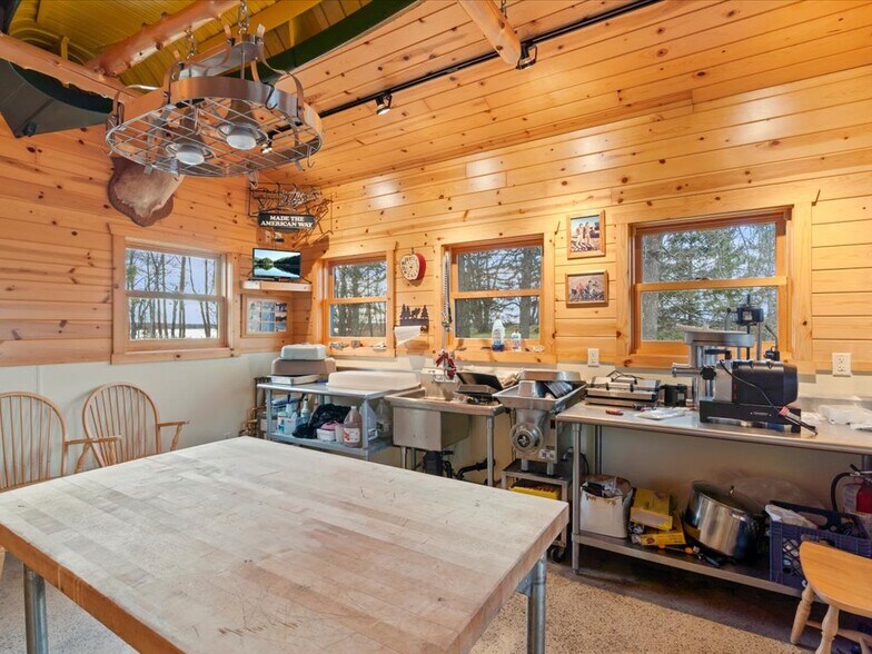More Photos Of 21998 Lasalle Ave NW, Puposky Specialty For Sale