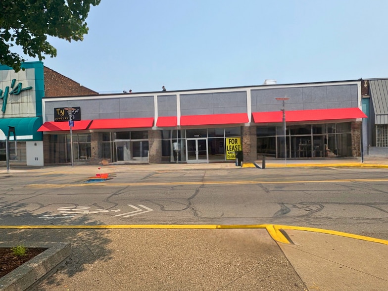 Primary Photo Of 9430-9440 Joseph Campau St, Hamtramck General Retail For Lease