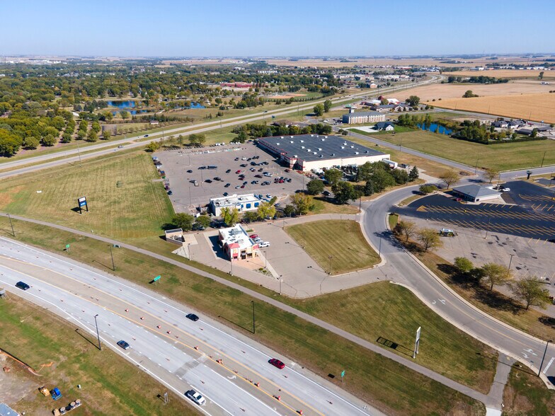 More Photos Of 1201 Susan Dr, Marshall Fast Food For Sale