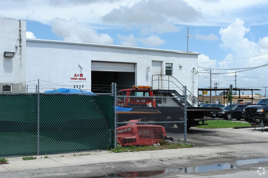 More Photos Of 2313 SW 59th Ave, West Park Auto Repair For Sale