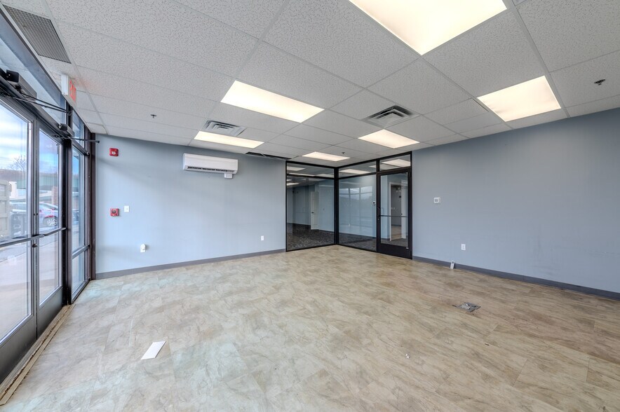 More Photos Of 7100 Willie G Ave, Morgantown Storefront For Sale