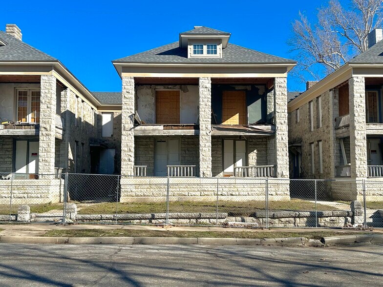 More Photos Of 801 W 1st St, Joplin Multifamily For Sale