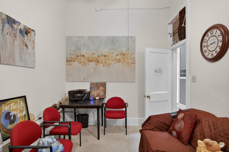 More Photos Of 104-110 S Hill Ave, South Hill Office Residential For Sale