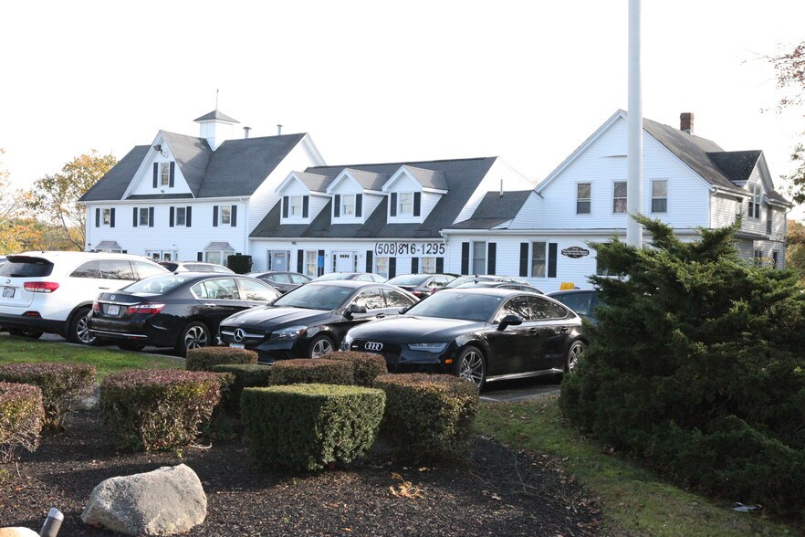 More Photos Of 77 State Rd, Dartmouth Office For Lease